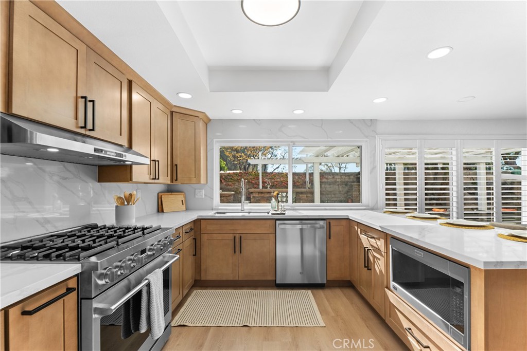 MLS #OC25271623 image #6