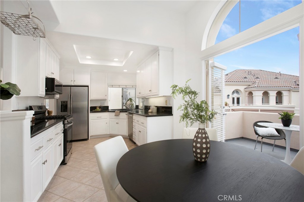 MLS #OC25271545 image #11