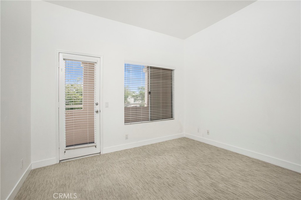 MLS #OC25271545 image #17