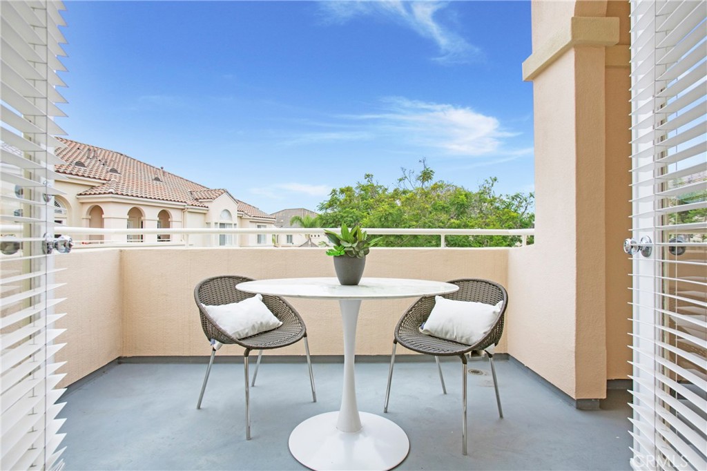 MLS #OC25271545 image #19