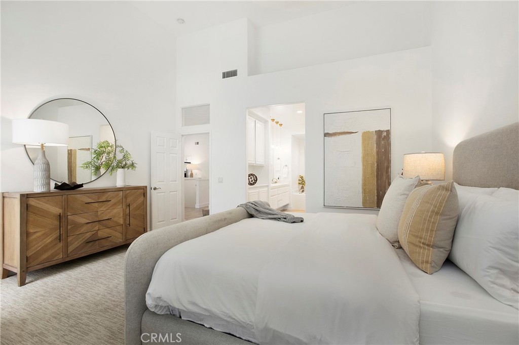 MLS #OC25271545 image #8