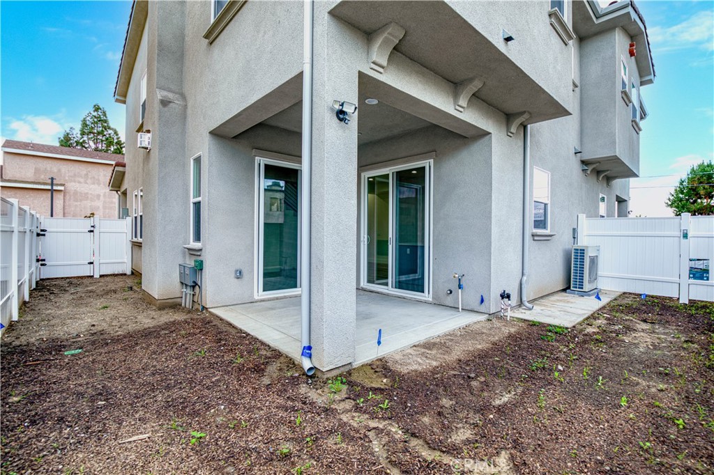 MLS #OC25271669 image #10