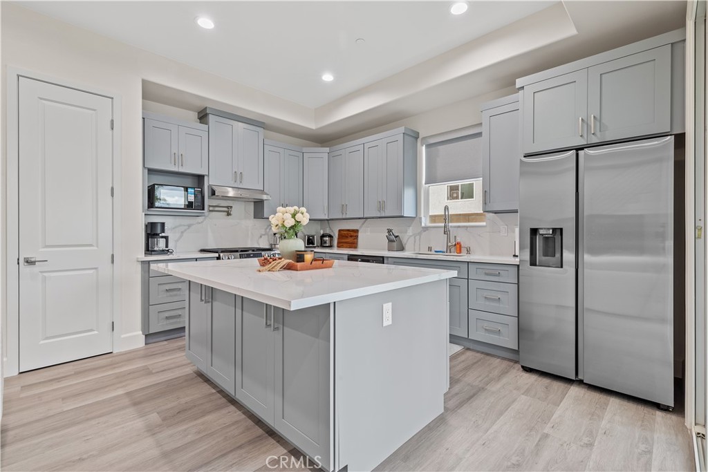 MLS #OC25271669 image #15