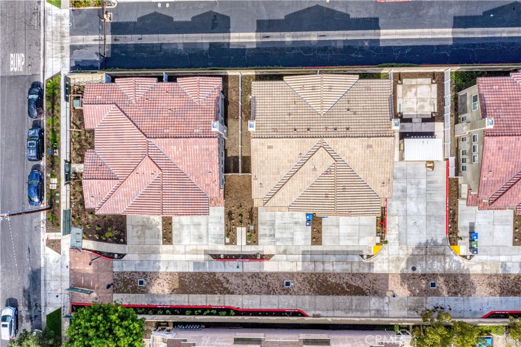 MLS #OC25271669 image #2