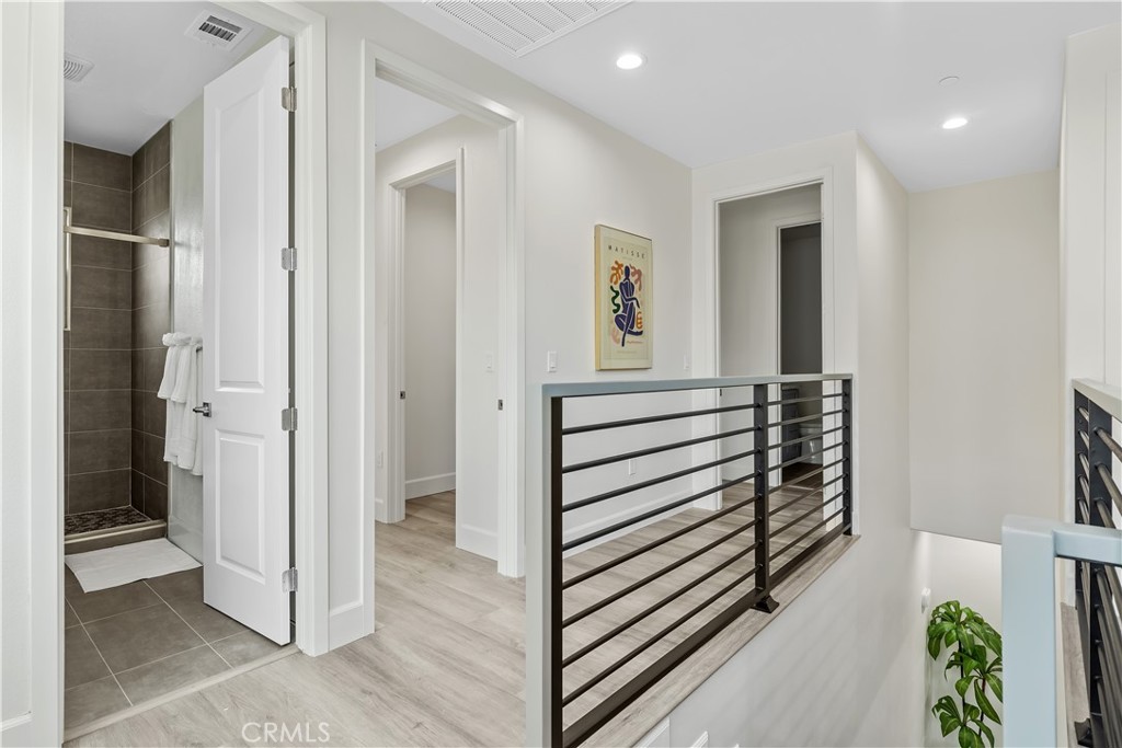 MLS #OC25271669 image #23