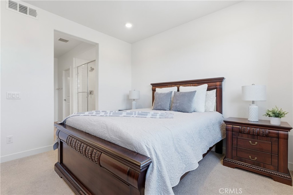 MLS #OC25271677 image #10