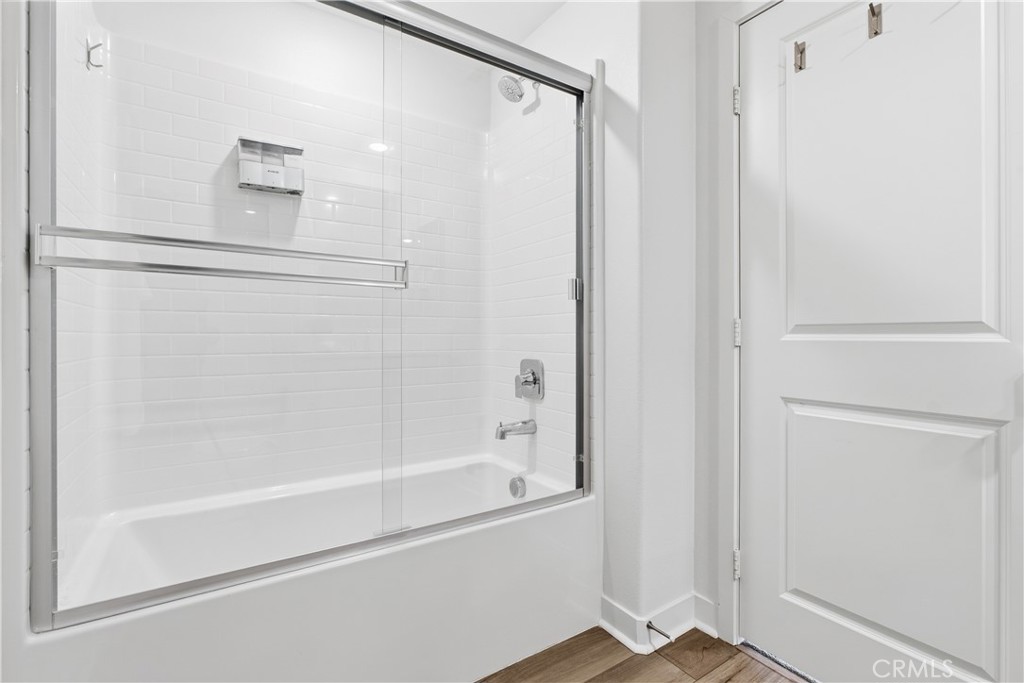 MLS #OC25271677 image #18