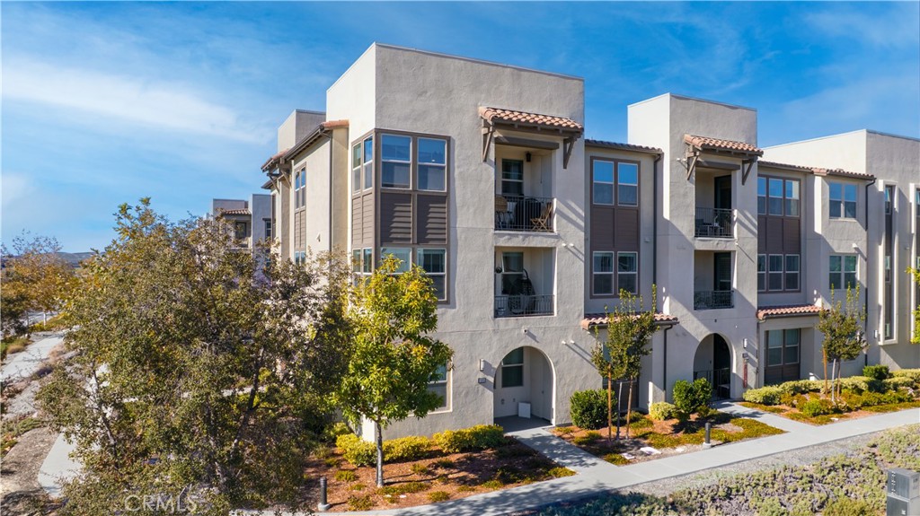 MLS #OC25271677 image #26