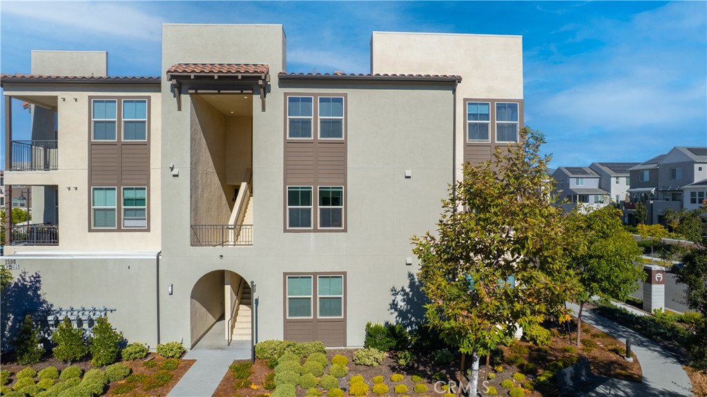 MLS #OC25271677 image #27