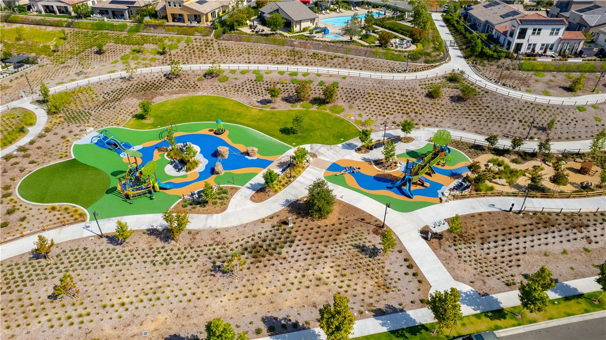 MLS #OC25271677 image #40