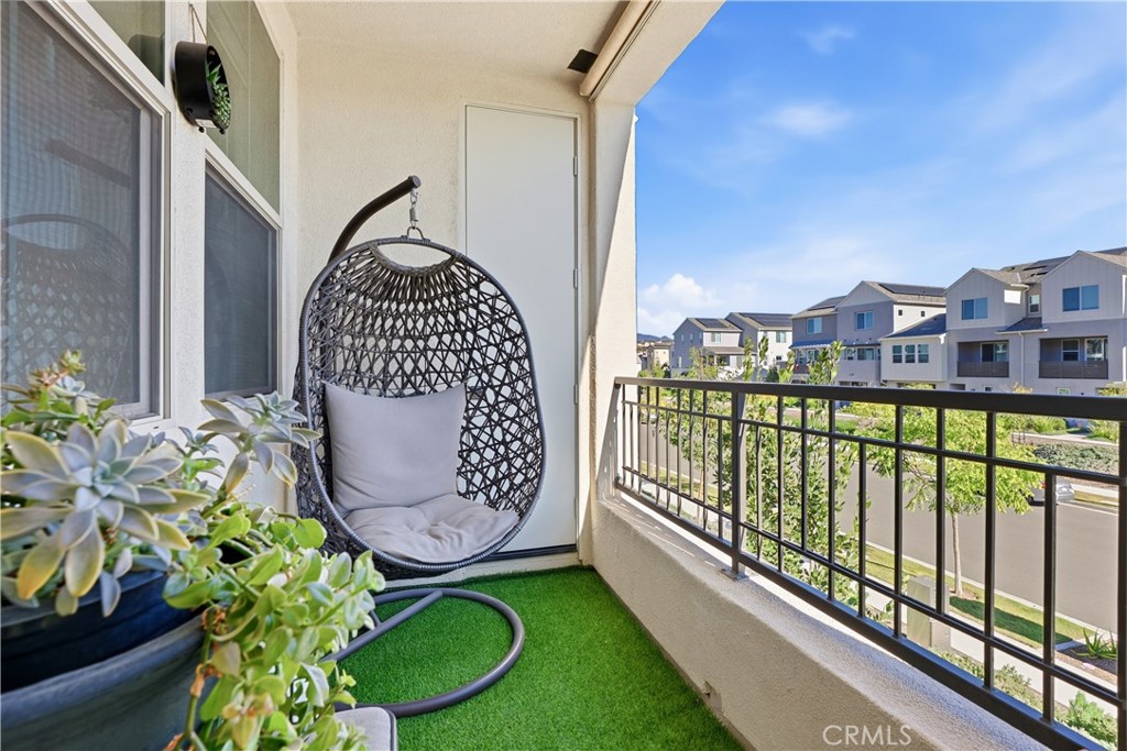 MLS #OC25271677 image #6