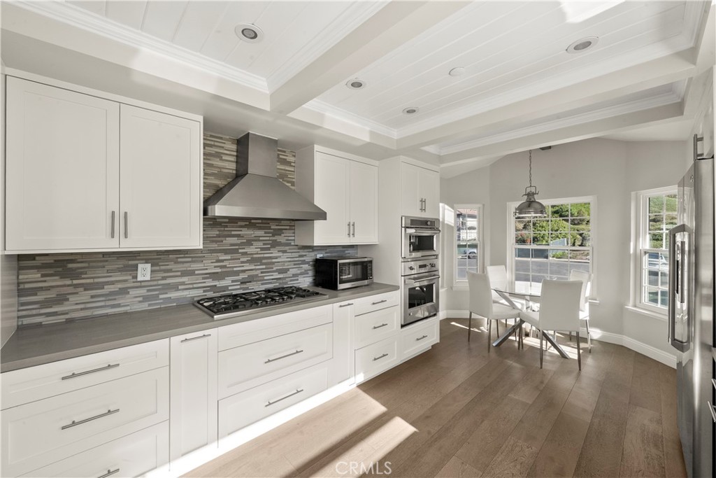 MLS #OC25271679 image #4