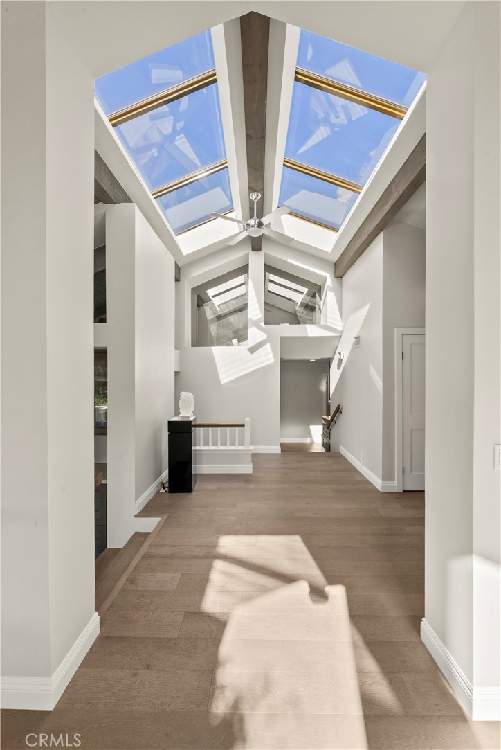 MLS #OC25271679 image #5