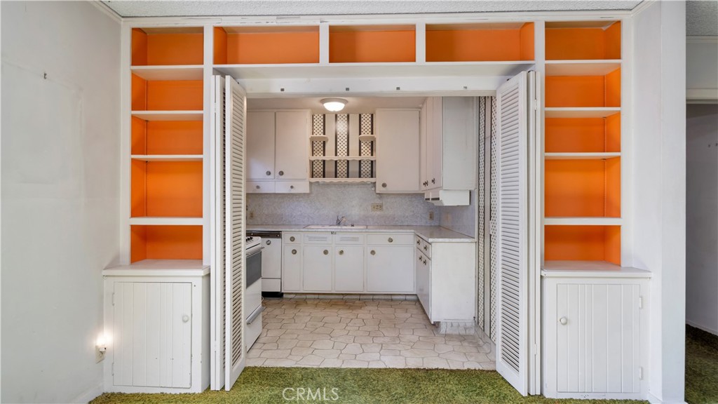 MLS #OC25271685 image #20