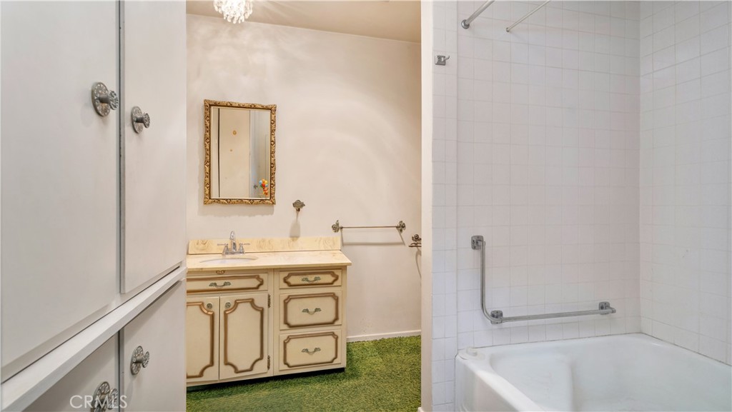 MLS #OC25271685 image #25