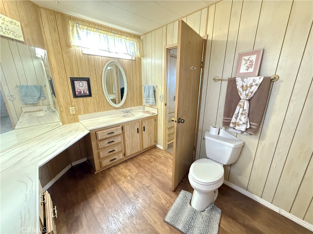 MLS #OC25271718 image #11