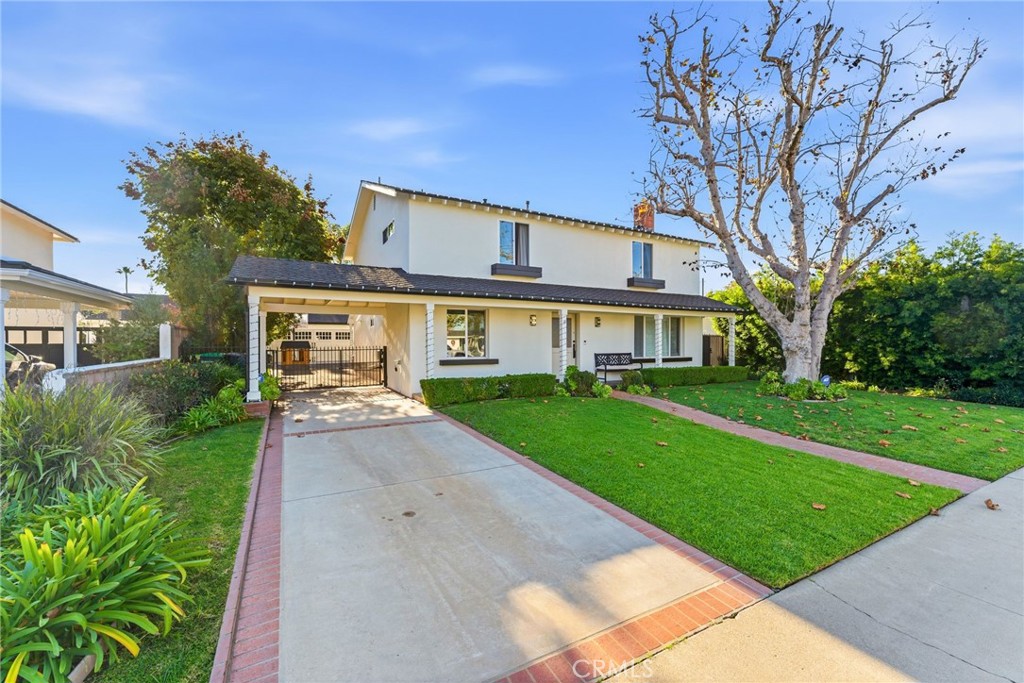 MLS #OC25271738 image #1