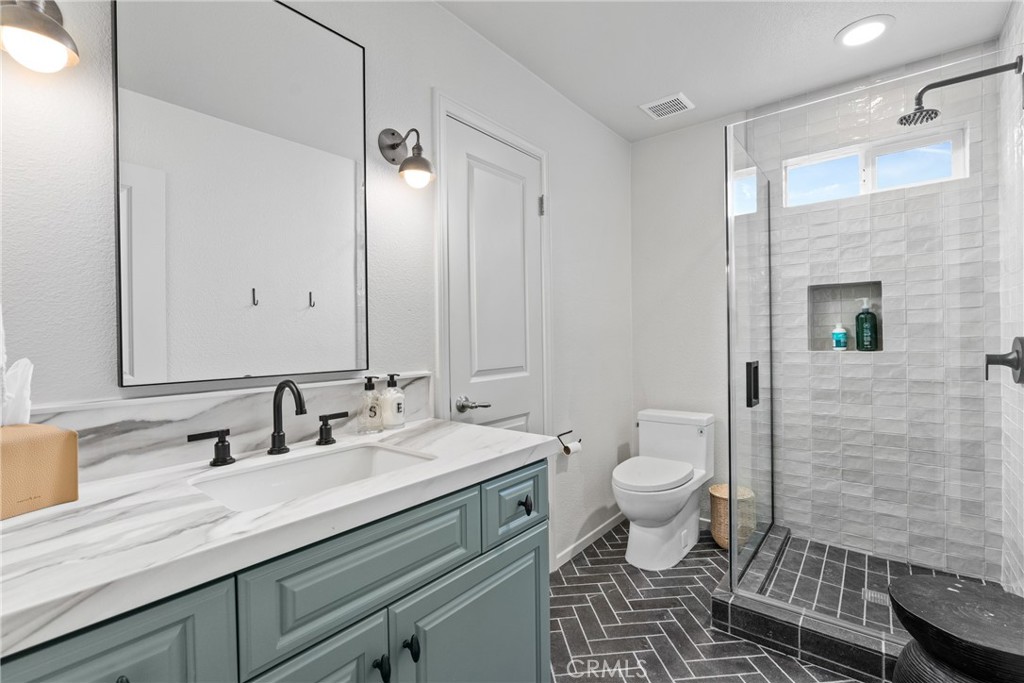 MLS #OC25271738 image #10