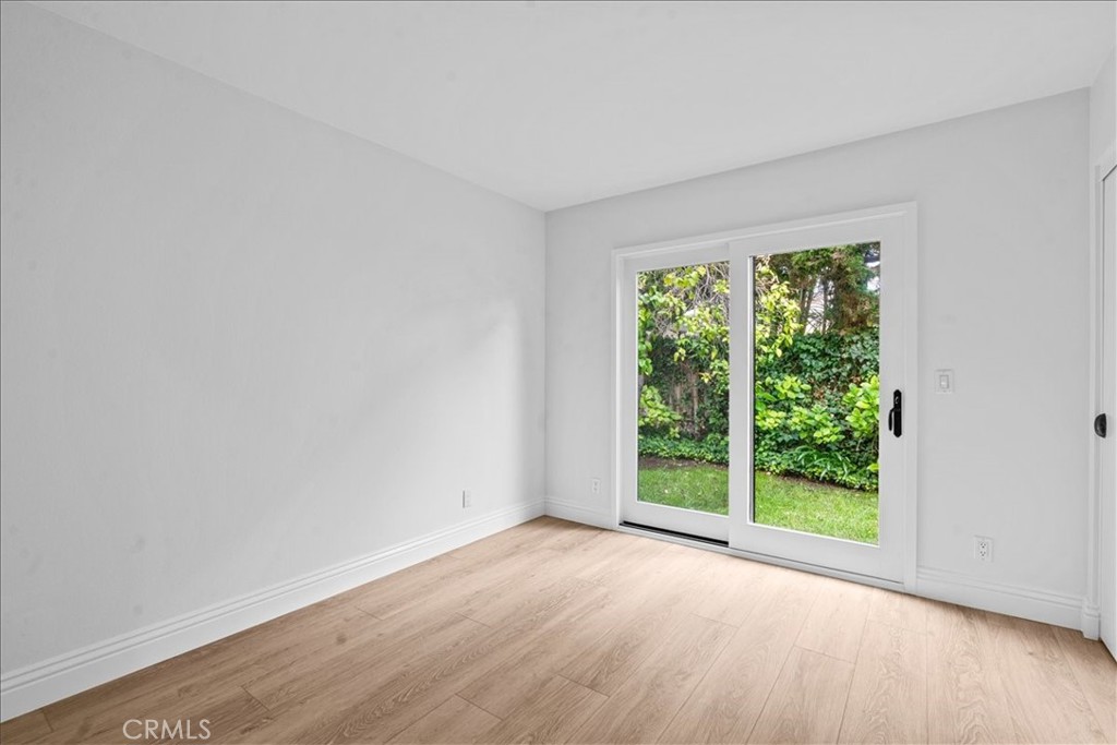 MLS #OC25271755 image #4