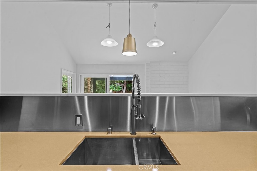 MLS #OC25271755 image #7