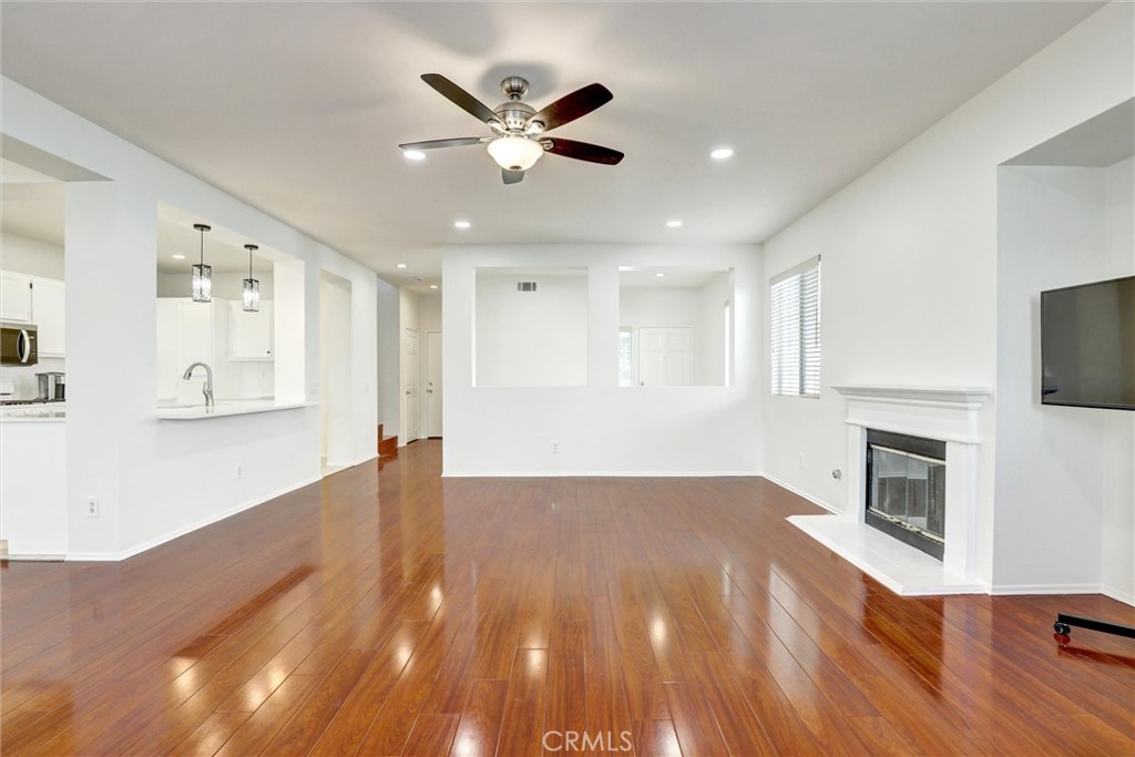 MLS #OC25271758 image #6