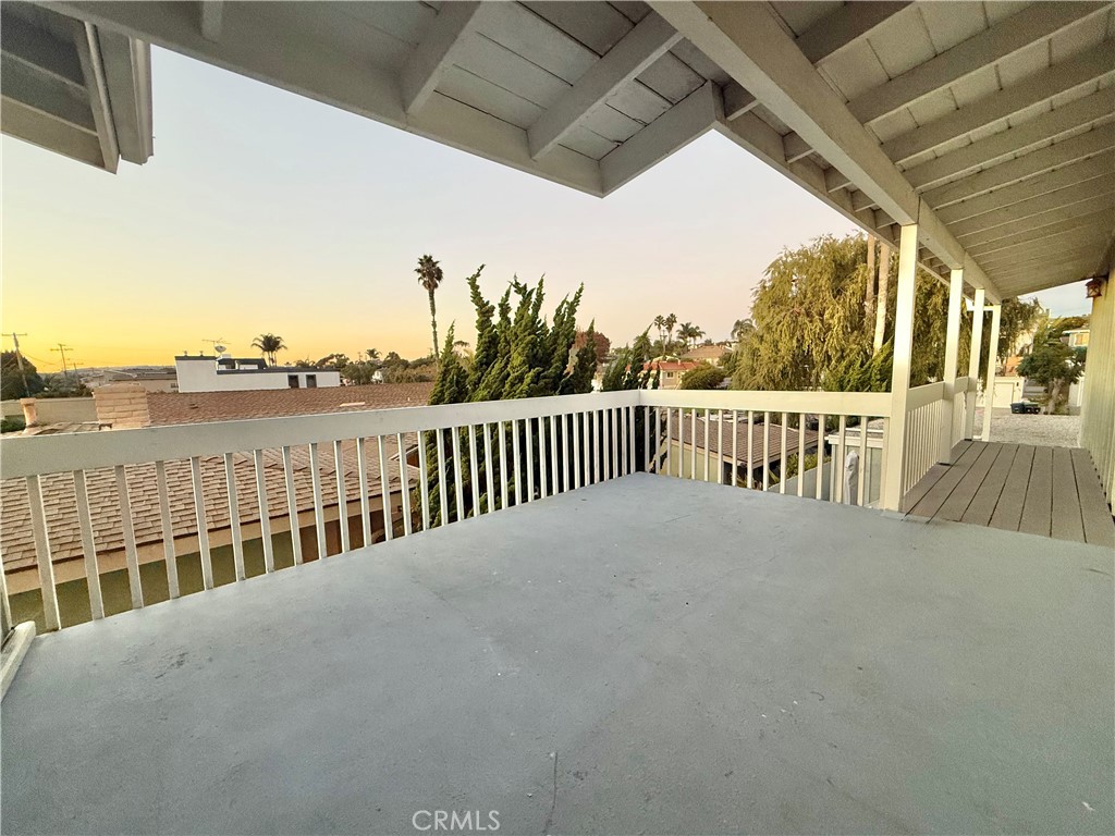 MLS #OC25271769 image #12