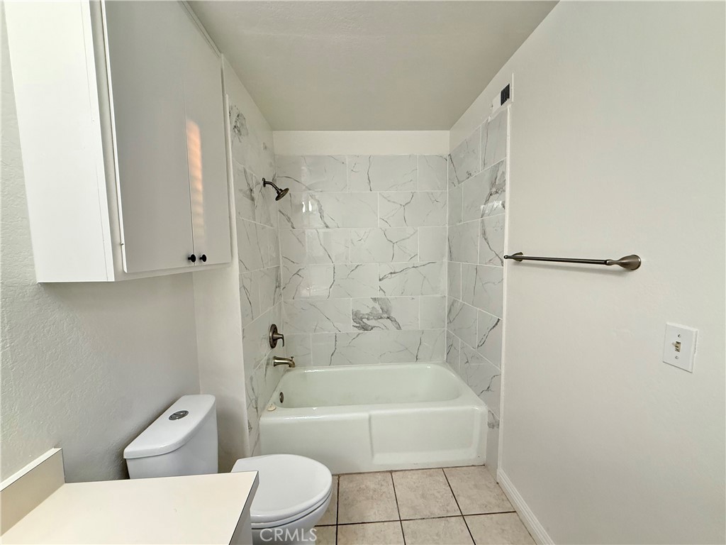 MLS #OC25271769 image #8