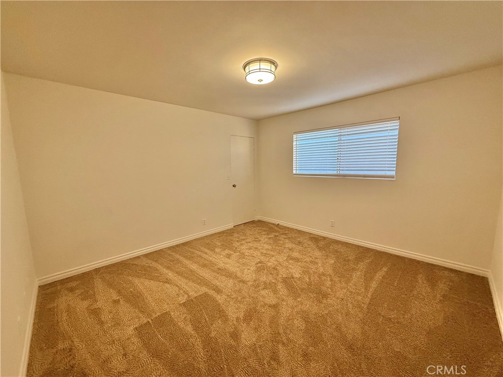 MLS #OC25271769 image #9