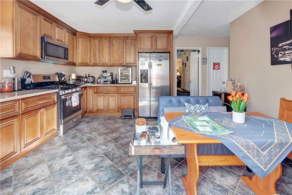 MLS #OC25271787 image #10