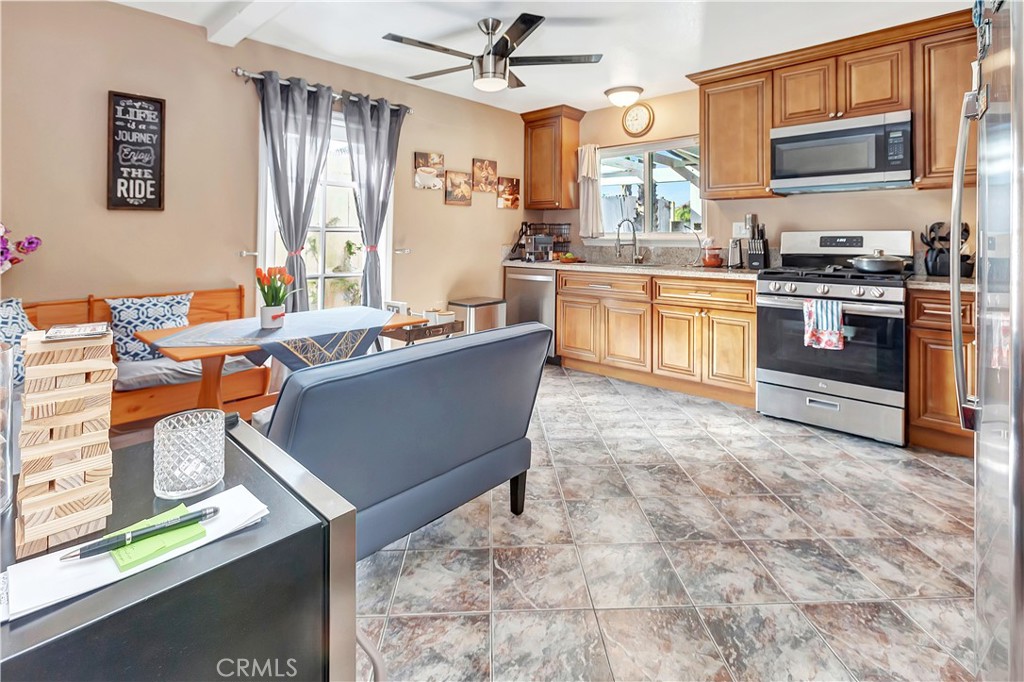 MLS #OC25271787 image #8