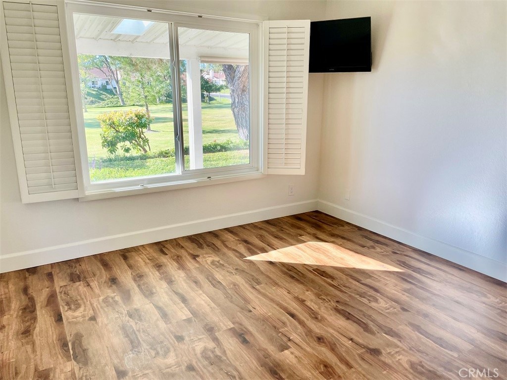 MLS #OC25271800 image #10