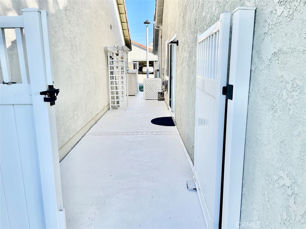 MLS #OC25271800 image #17