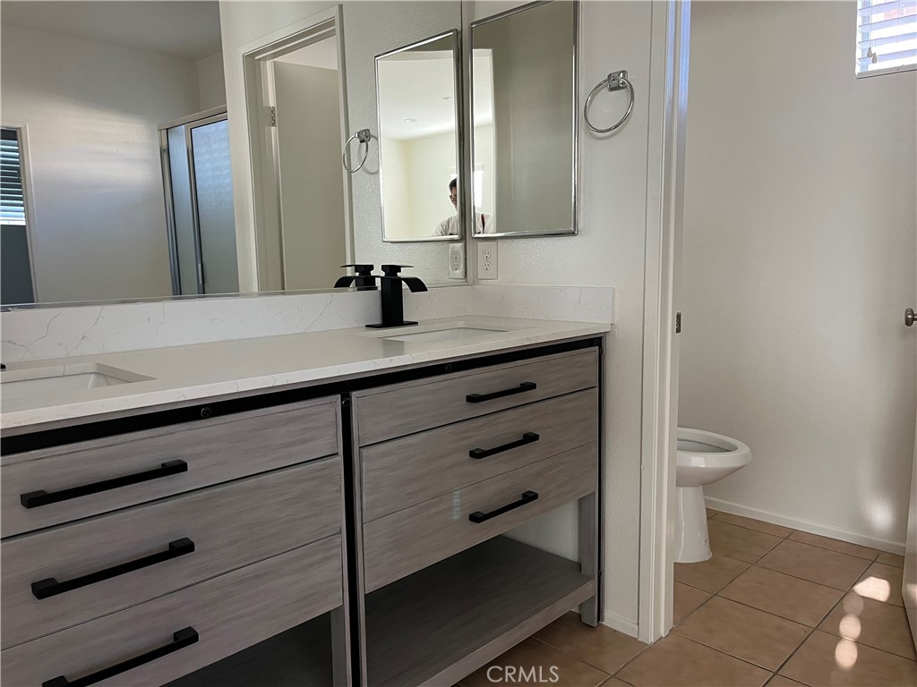 MLS #OC25271808 image #10