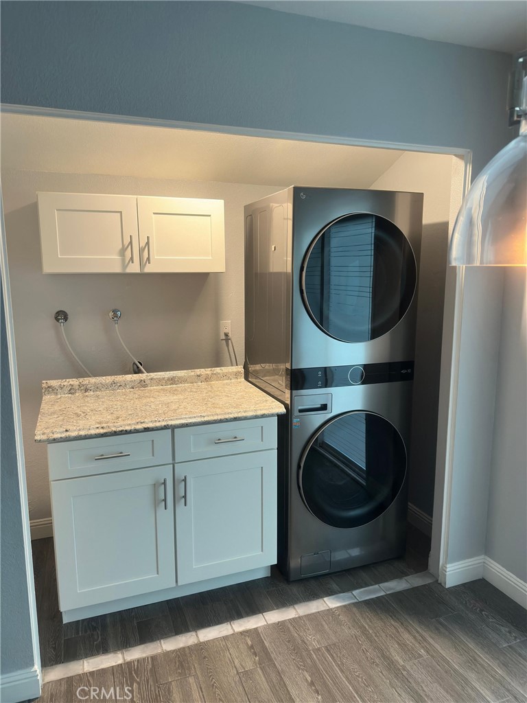 MLS #OC25271815 image #4