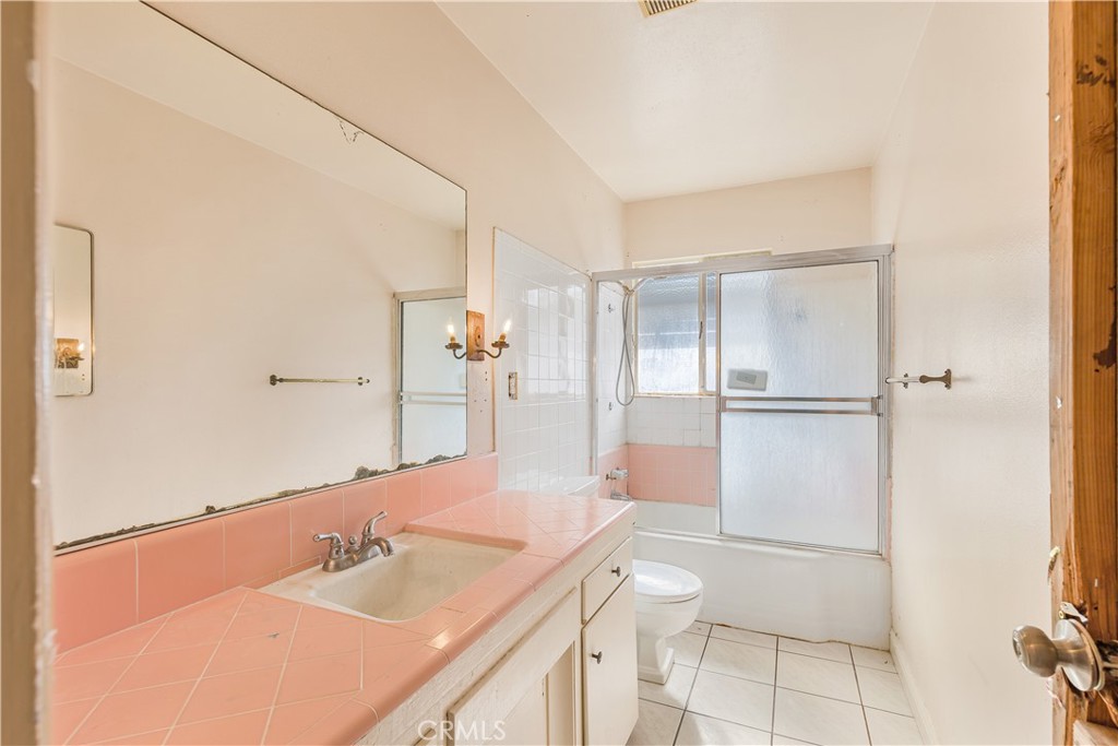 MLS #OC25271825 image #16