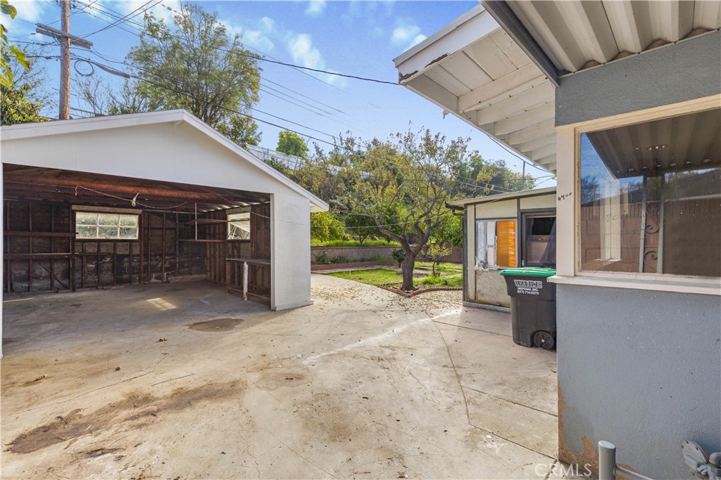 MLS #OC25271825 image #21