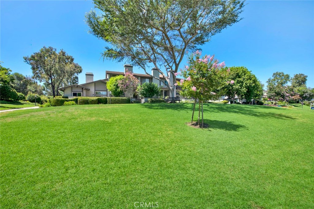 MLS #OC25271850 image #40