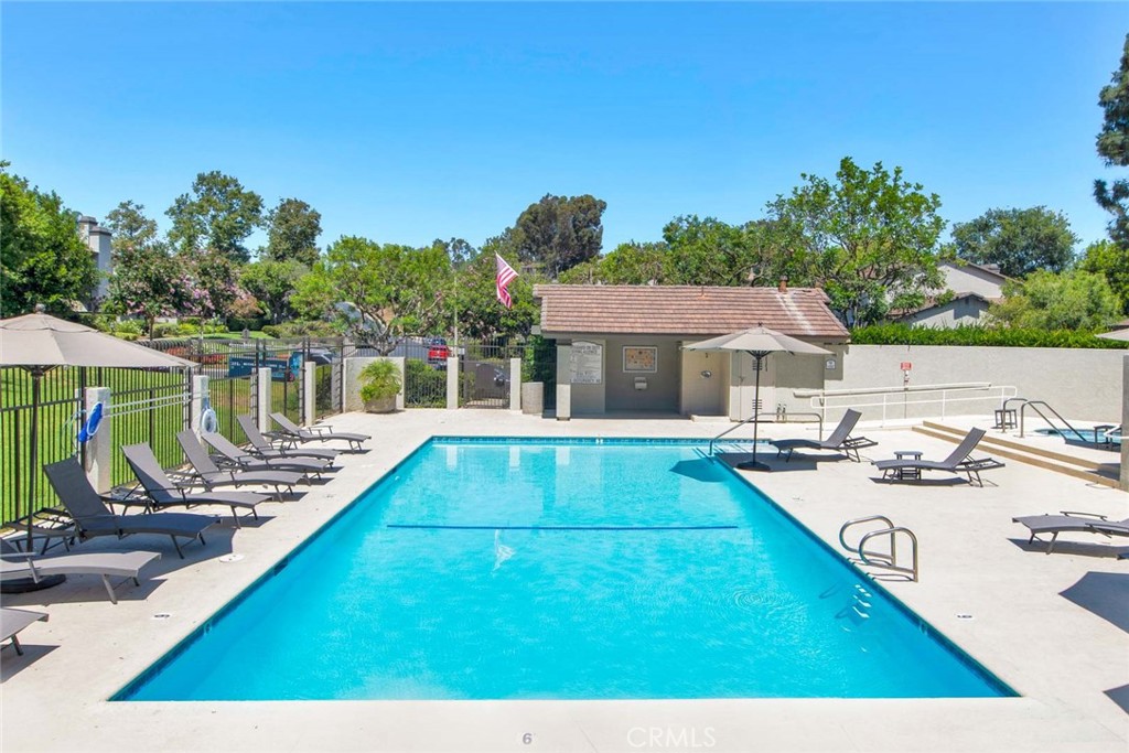 MLS #OC25271850 image #43