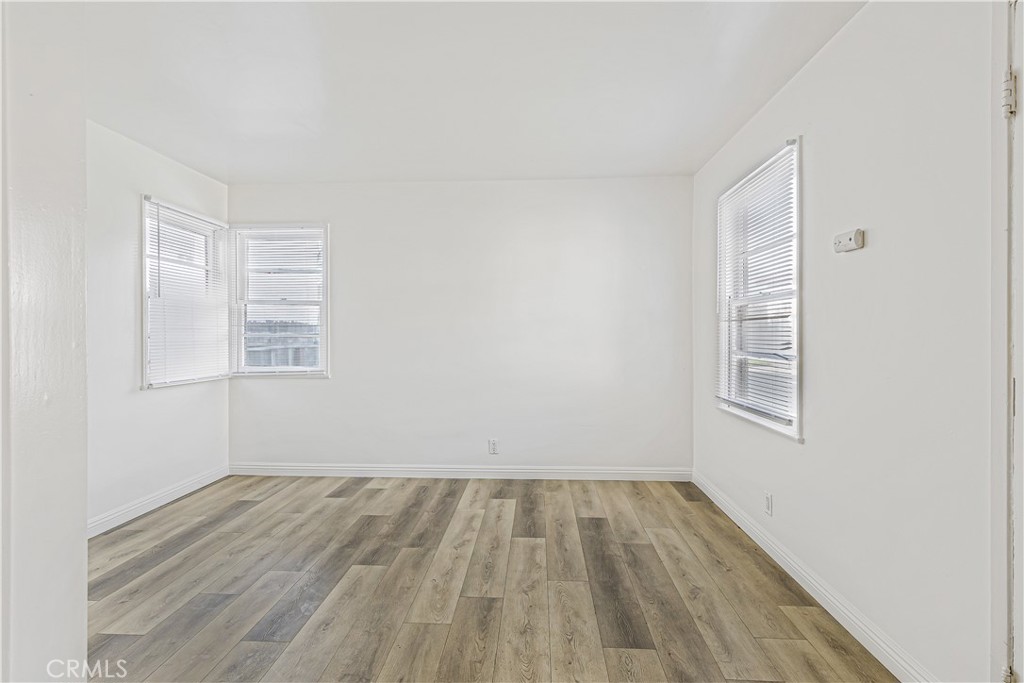 MLS #OC25271853 image #12