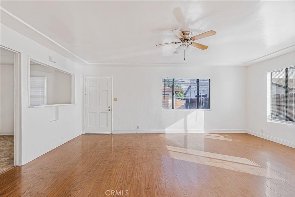 MLS #OC25271853 image #6