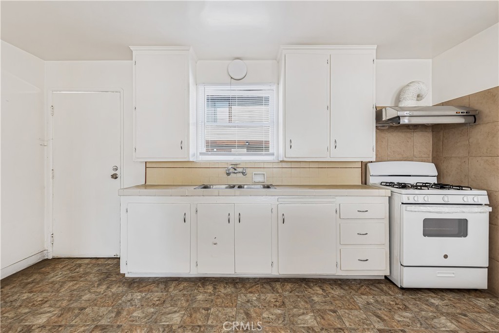 MLS #OC25271853 image #7