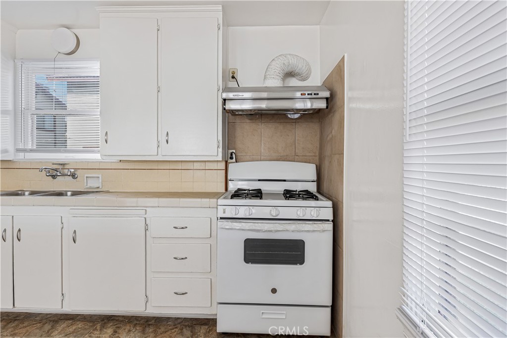 MLS #OC25271853 image #8