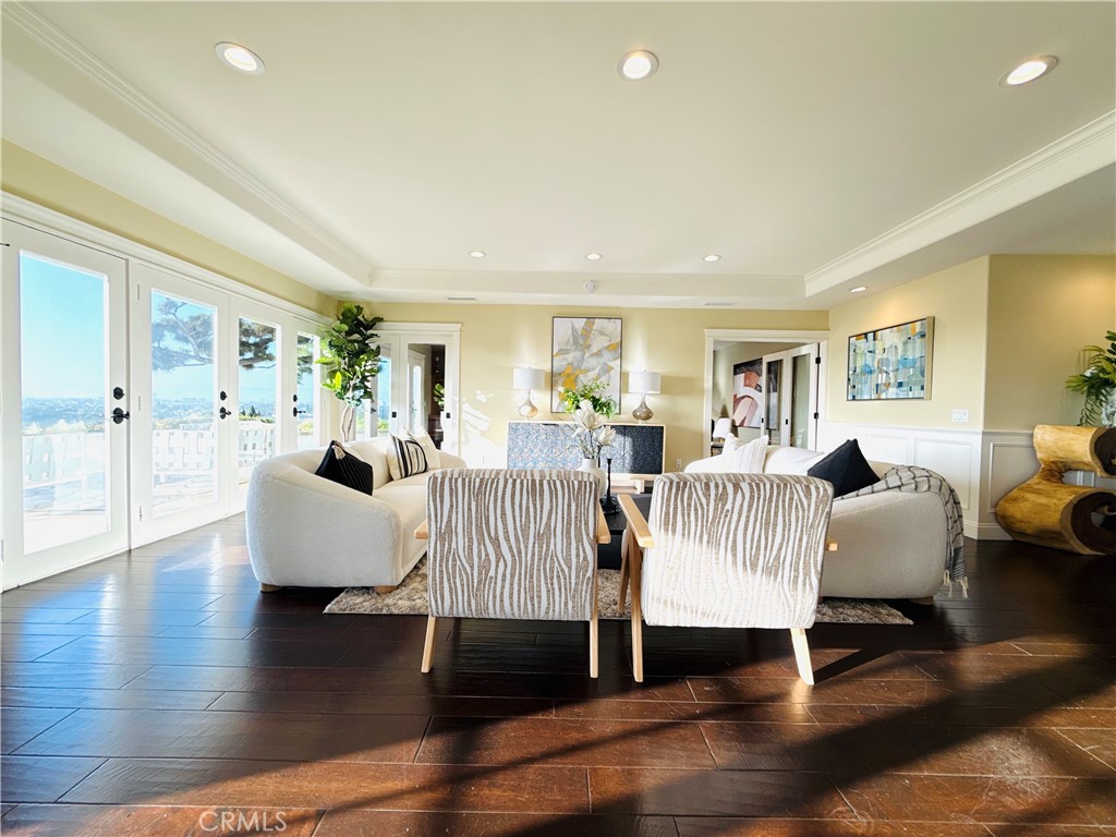 MLS #OC25271869 image #2