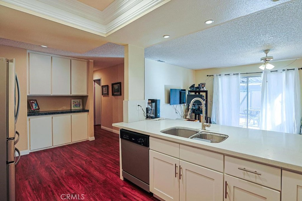 MLS #OC25271880 image #8