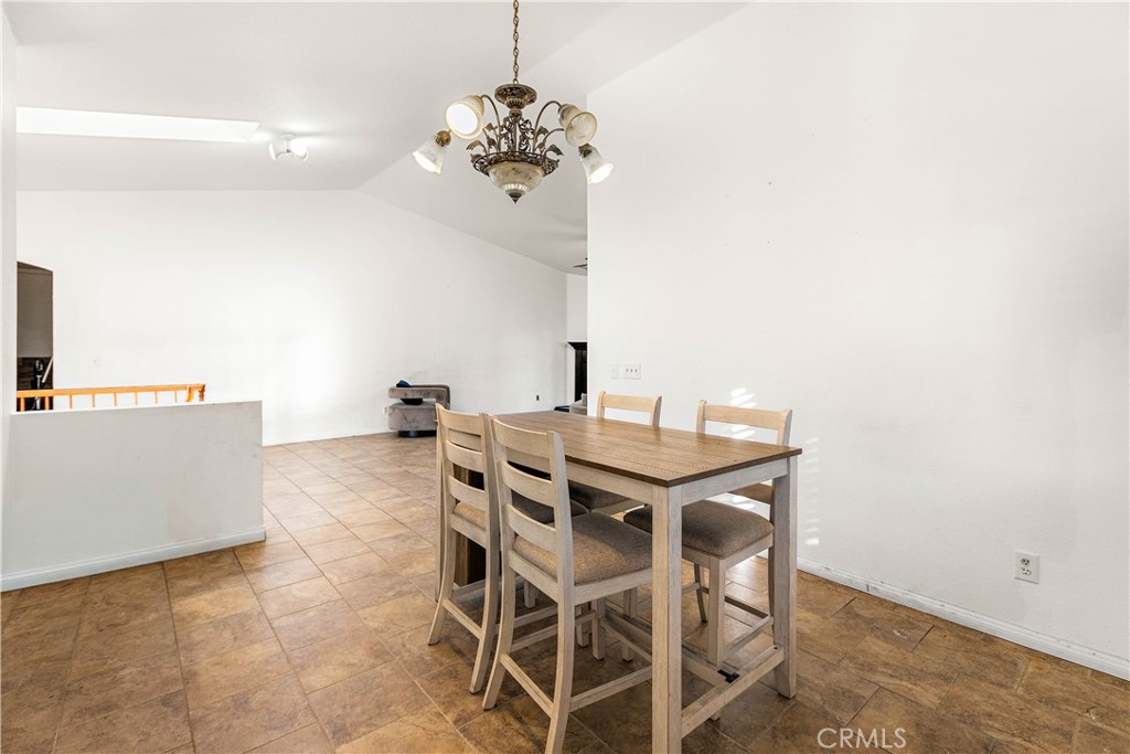 MLS #OC25271912 image #10