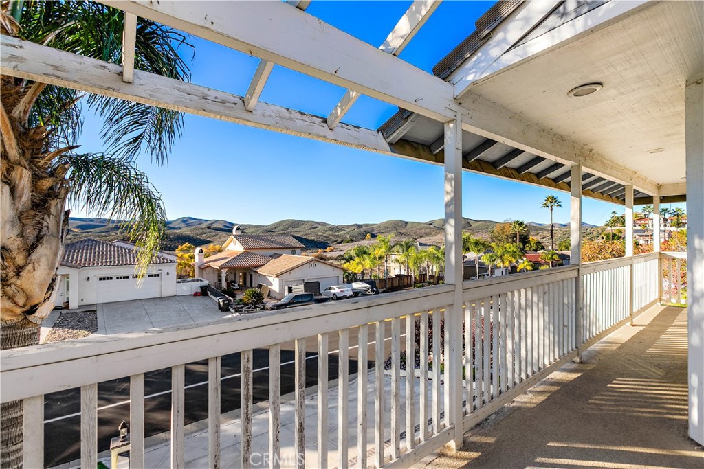 MLS #OC25271912 image #15