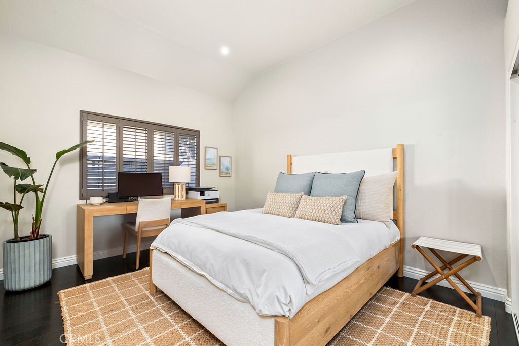 MLS #OC25271937 image #14