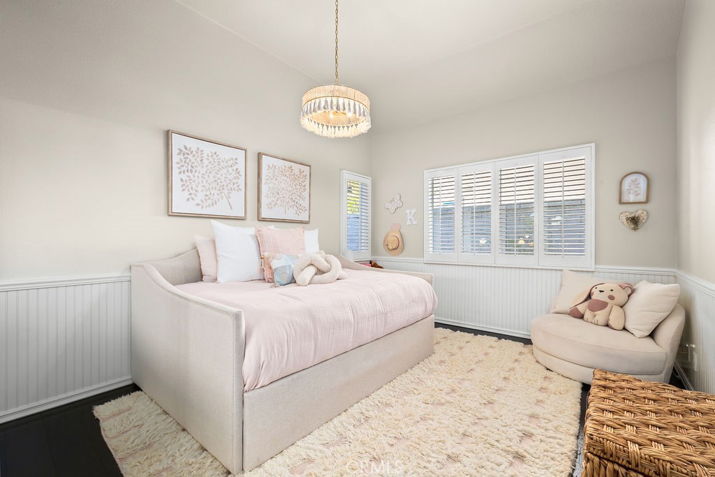 MLS #OC25271937 image #16