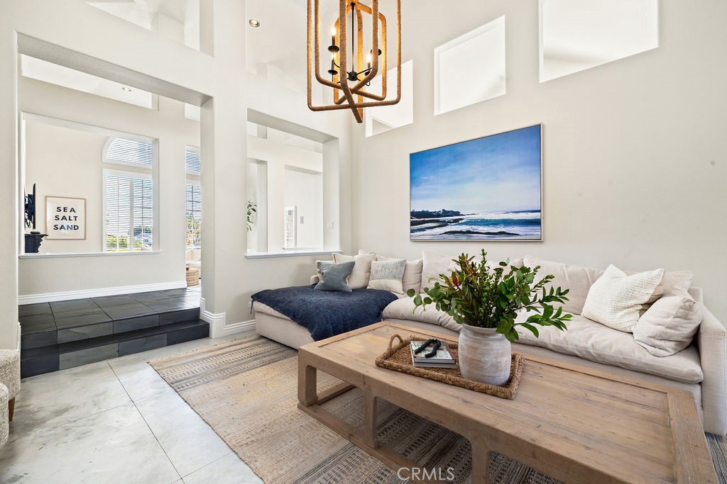 MLS #OC25271937 image #4