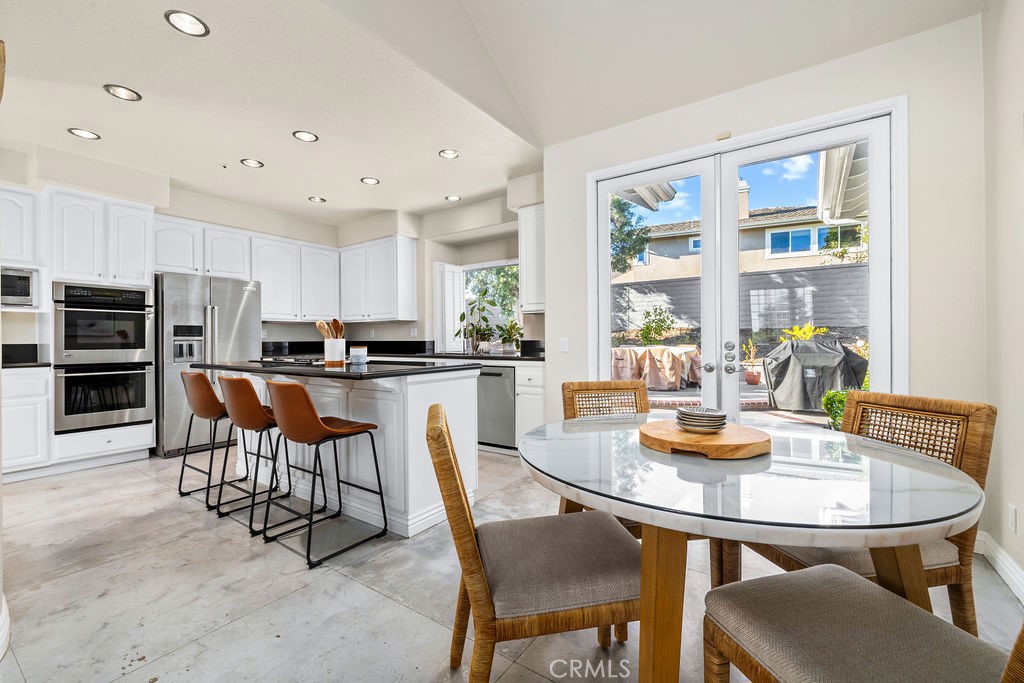 MLS #OC25271937 image #5